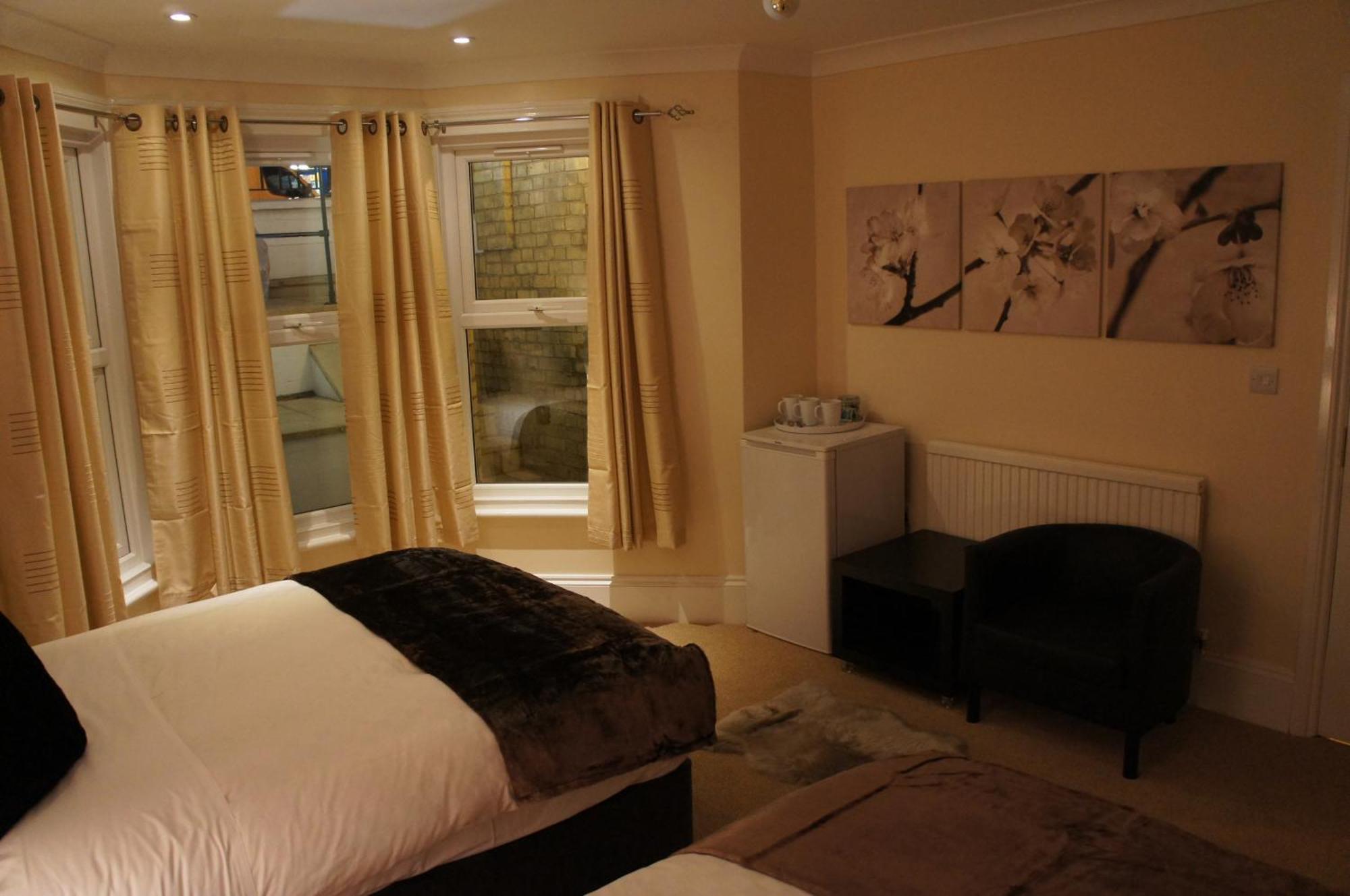 Sapphire Hotel London Exterior photo