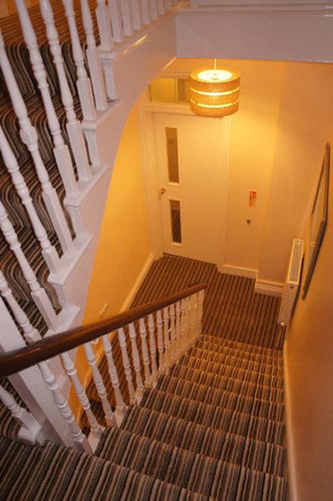 Sapphire Hotel London Exterior photo
